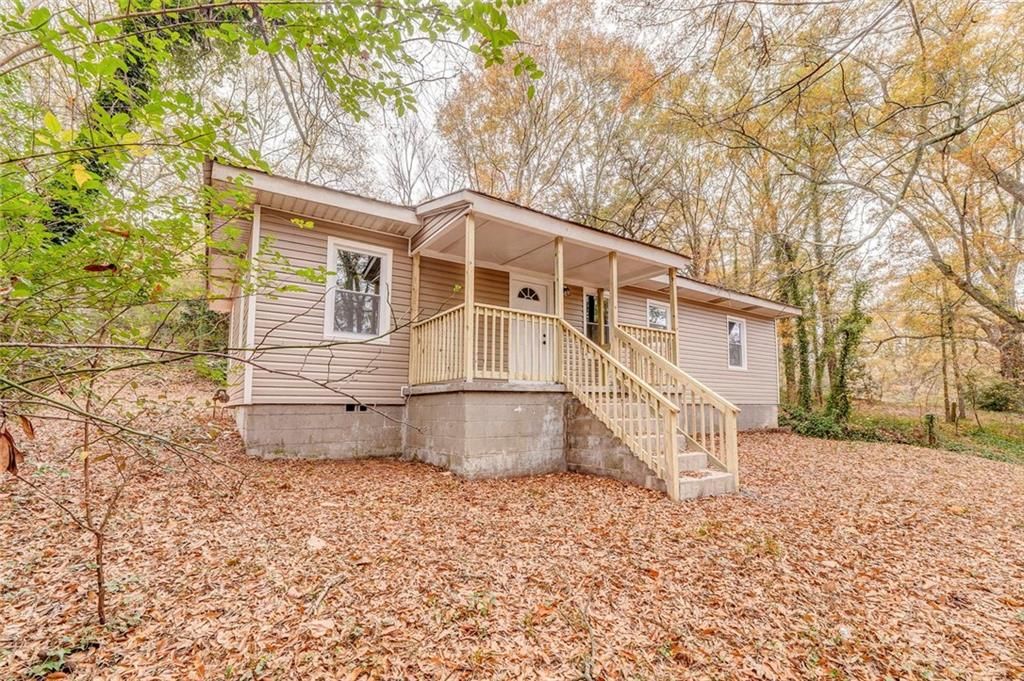 Photo of 43 King Bee Circle NE, Rome, GA 30161 (MLS # 7685140)