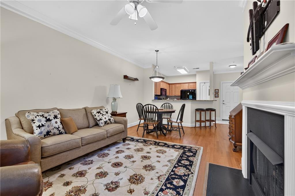 2001 Village Boulevard SE