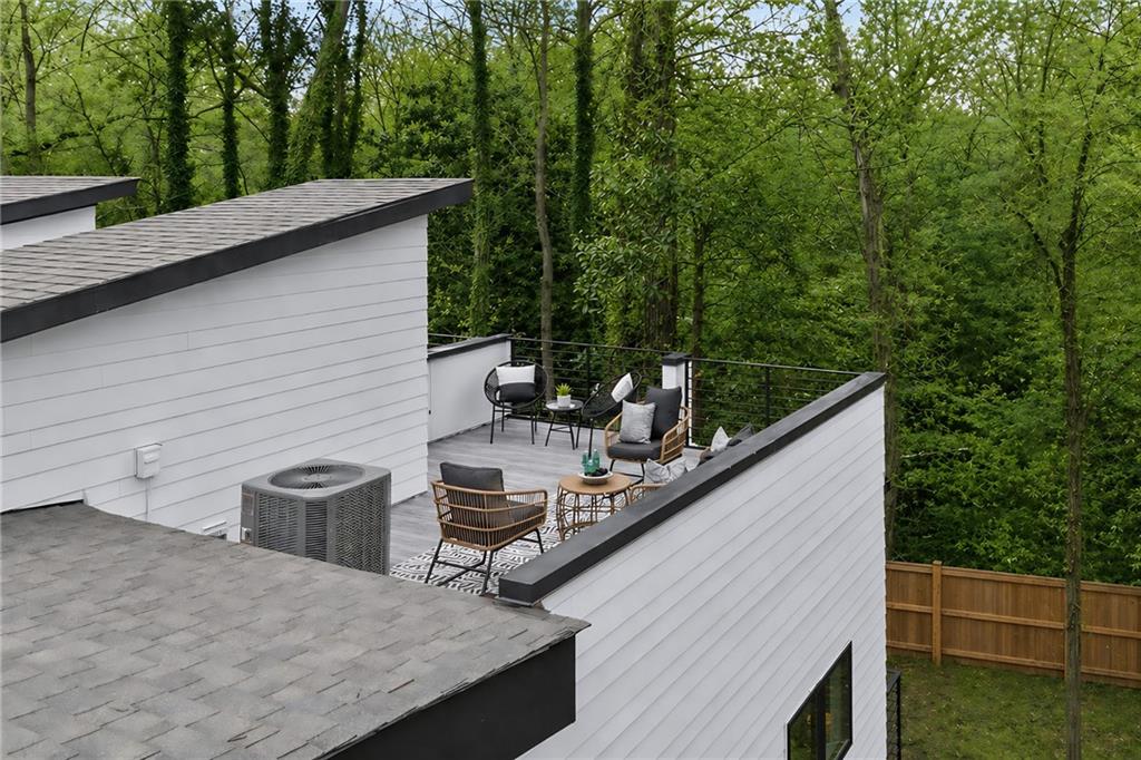 1169 Penny Lane