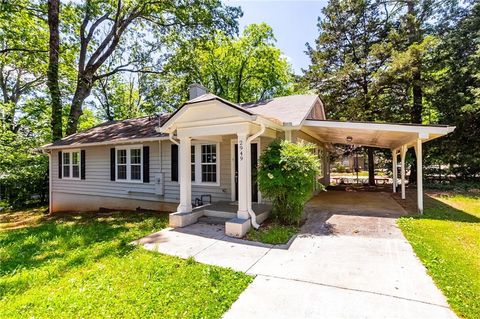 2949 Pearl Street East Point GA 30344