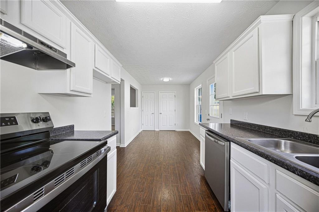 330 Dreamland Court