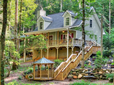 Homes For Sale - 685 Chopped Oak Road<br/> Ellijay, GA 30540