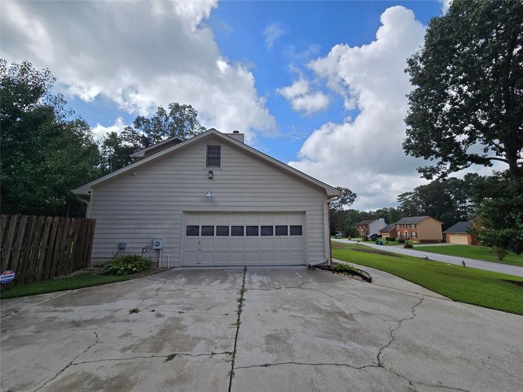 639 ROYAL ABBEY Drive