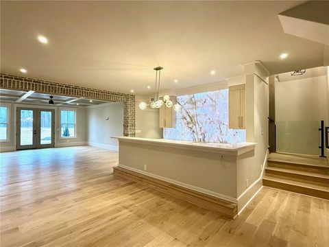 listing image 84
