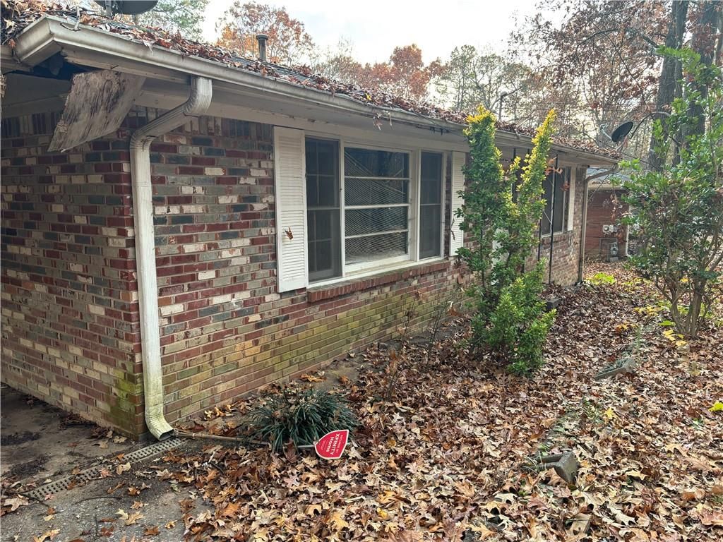 Photo of 2166 Alan Drive SW, Atlanta, GA 30331 (MLS # 7685585)