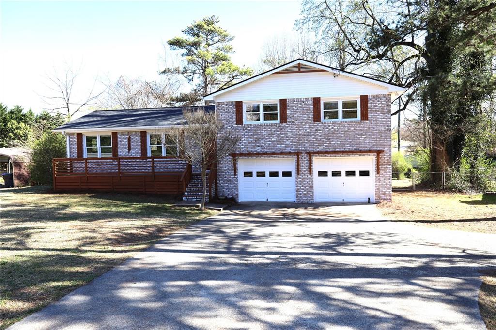 2110 E Cherokee Drive, Woodstock, Georgia image 4
