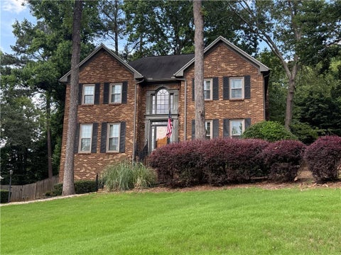 Homes For Sale - 4693 Riveredge Drive<br/> Peachtree Corners, GA 30096