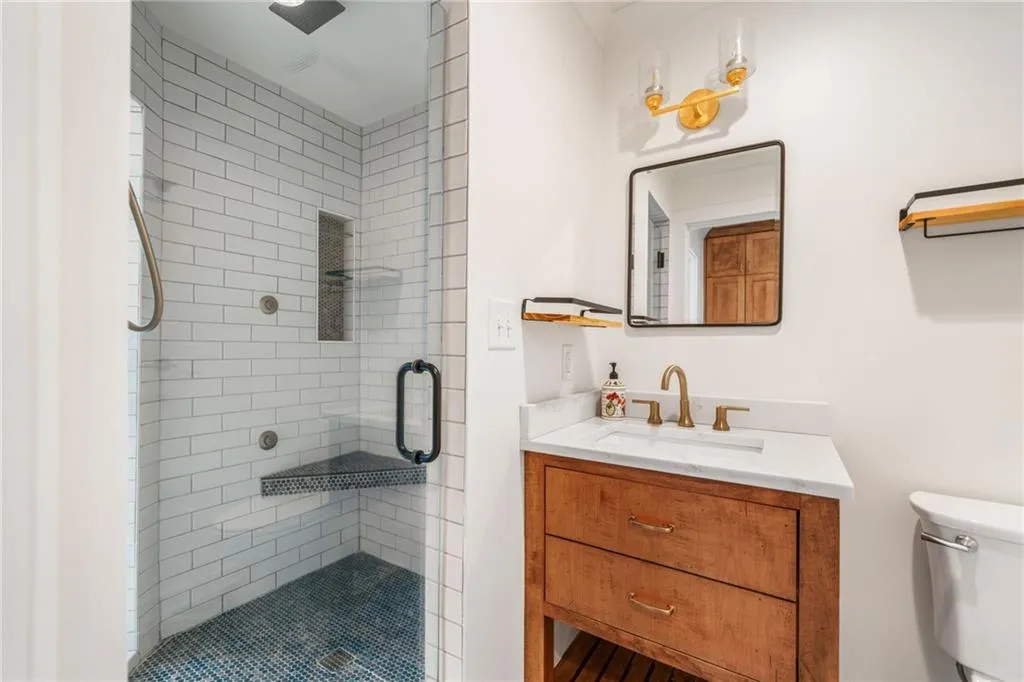 Roswell, Georgia 30075, United States, 4 Bedrooms Bedrooms, ,4 BathroomsBathrooms,Residential,Pending,113741