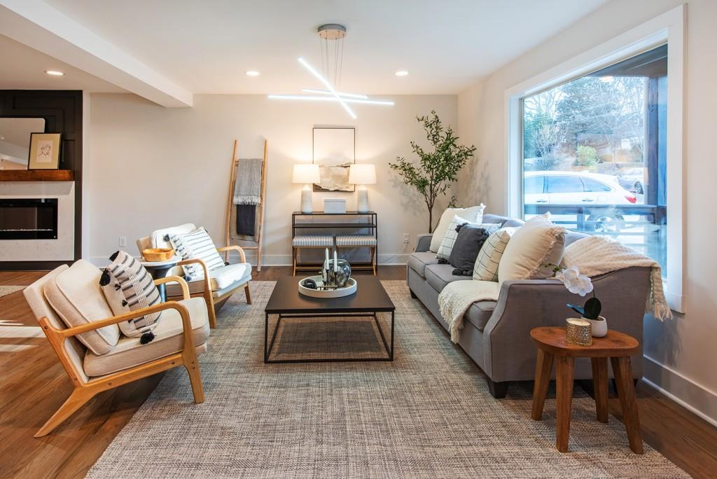 331 Eleanor Street SE