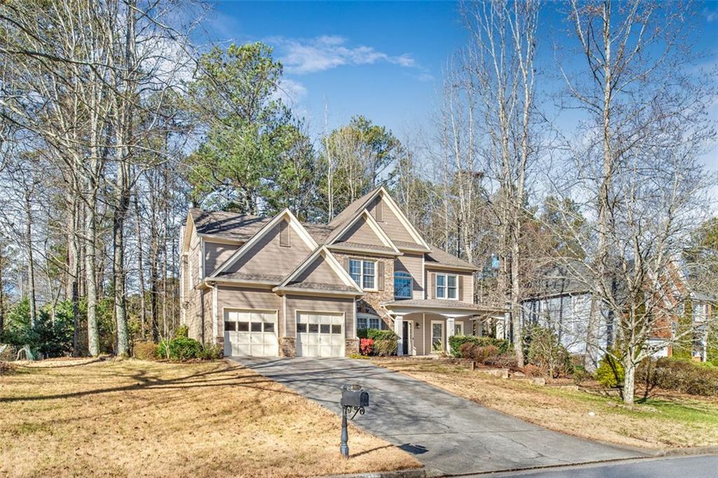 380 VICTORIAN Lane