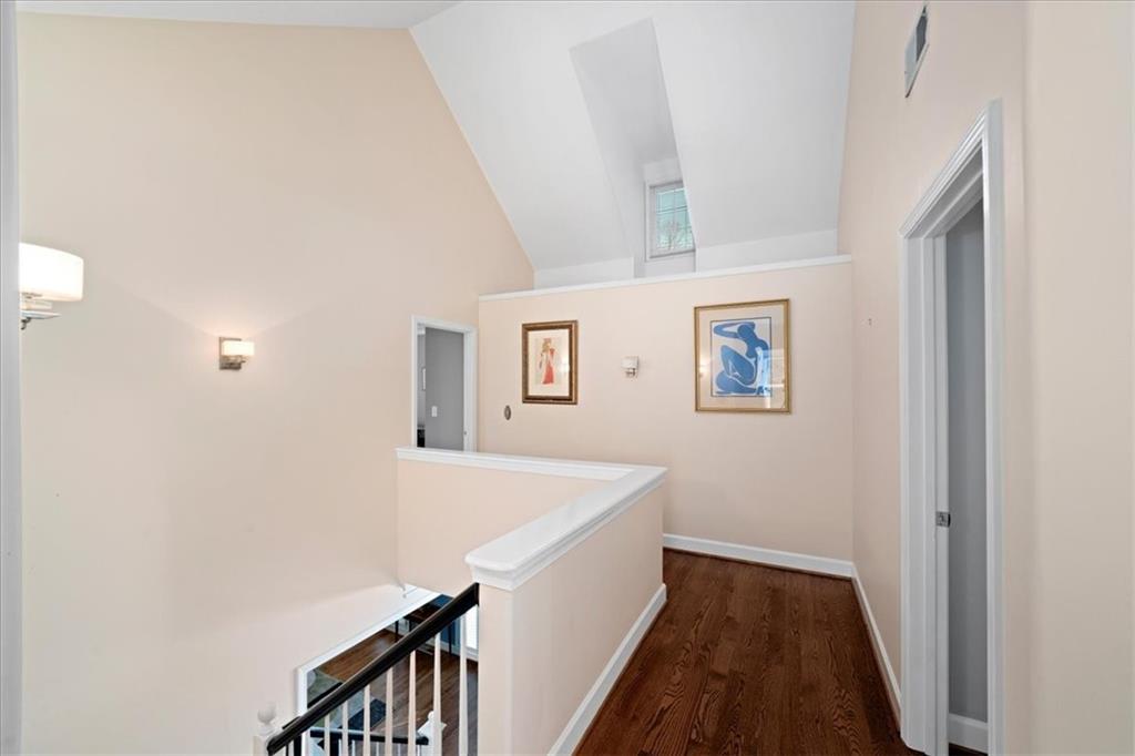 710 Greystone Park, Atlanta, Georgia image 14