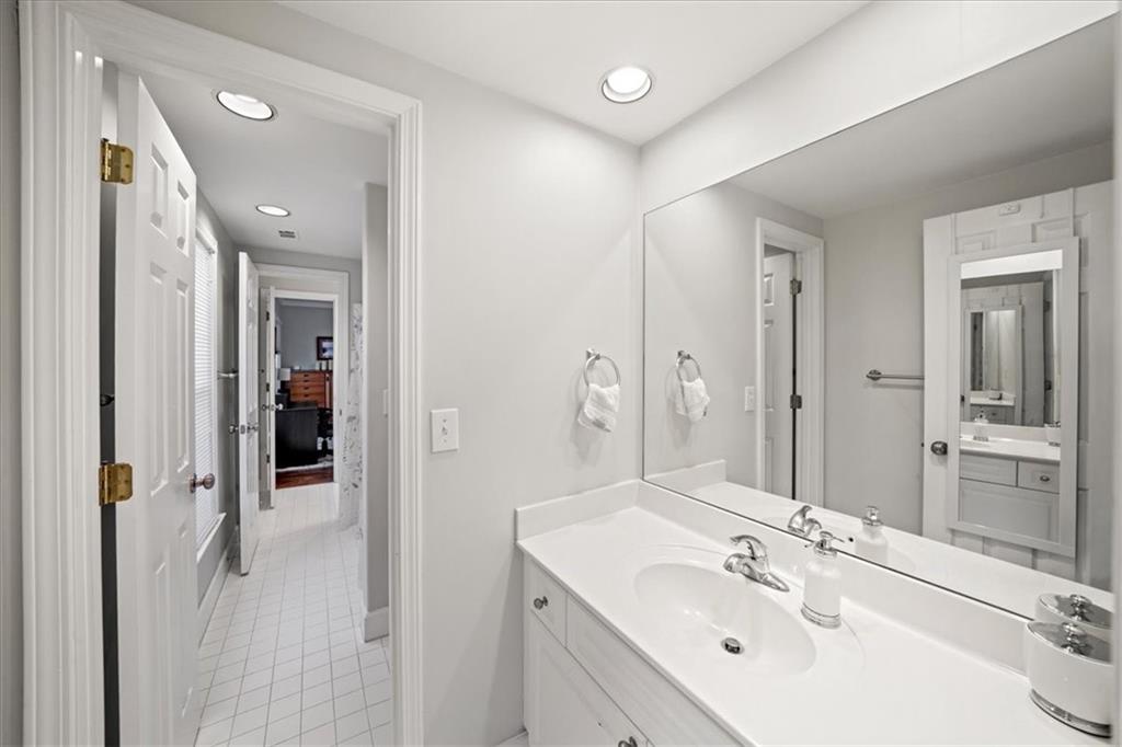 710 Greystone Park, Atlanta, Georgia image 19