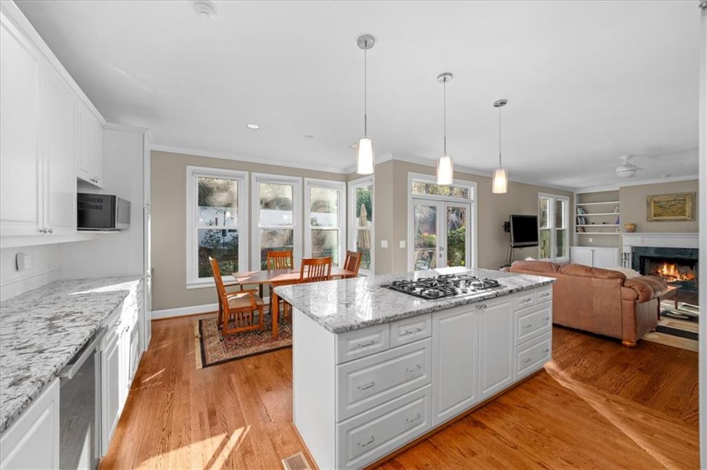 710 Greystone Park, Atlanta, Georgia image 11