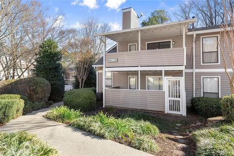 Condo For Sale - 504 Wynnes Ridge Circle<br/> Marietta, GA 30067