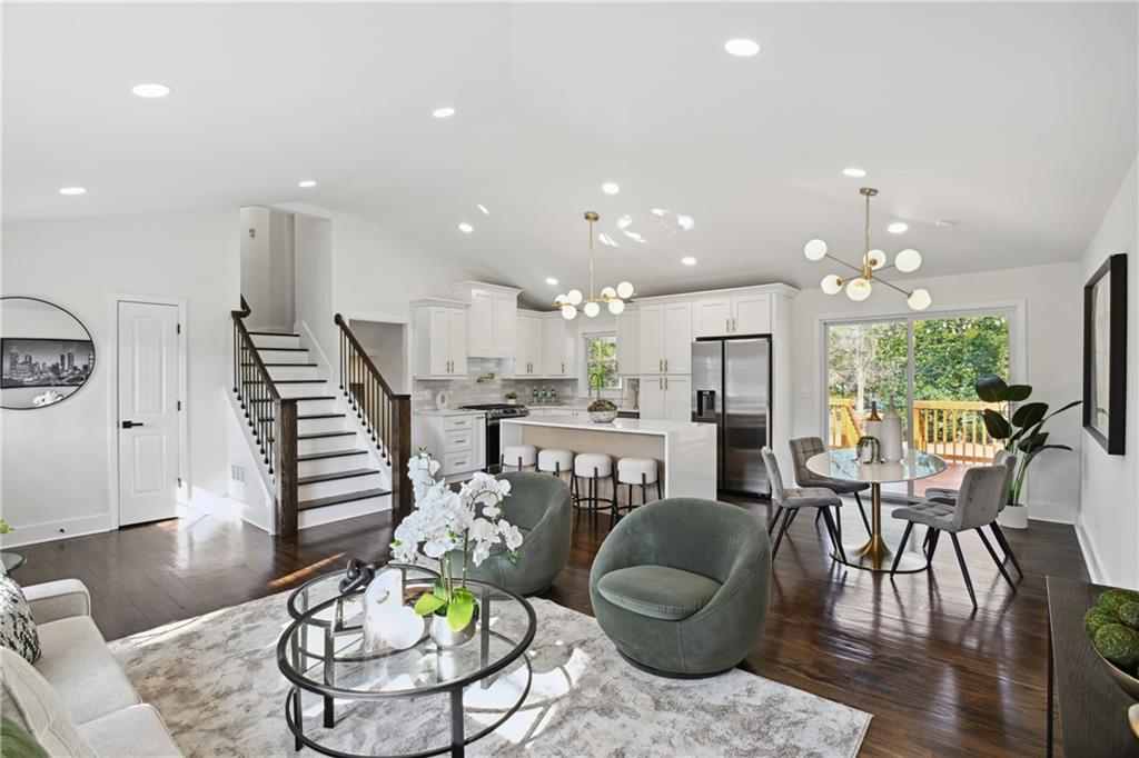 2316 Miriam Lane