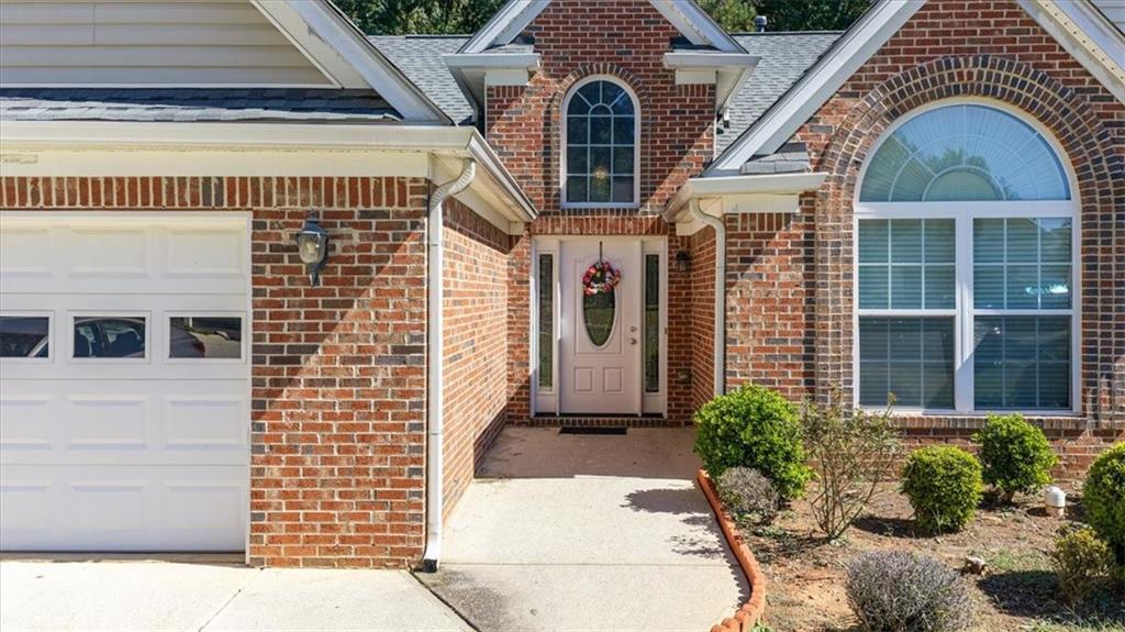 190 Meadowbrook Court