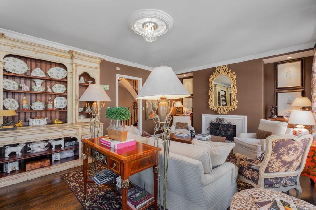208 Jefferson Circle