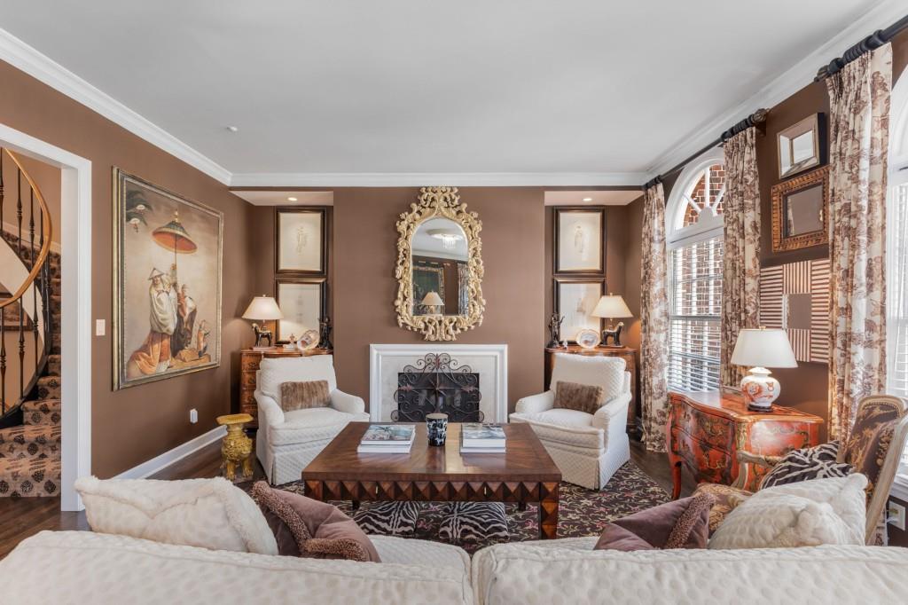 208 Jefferson Circle