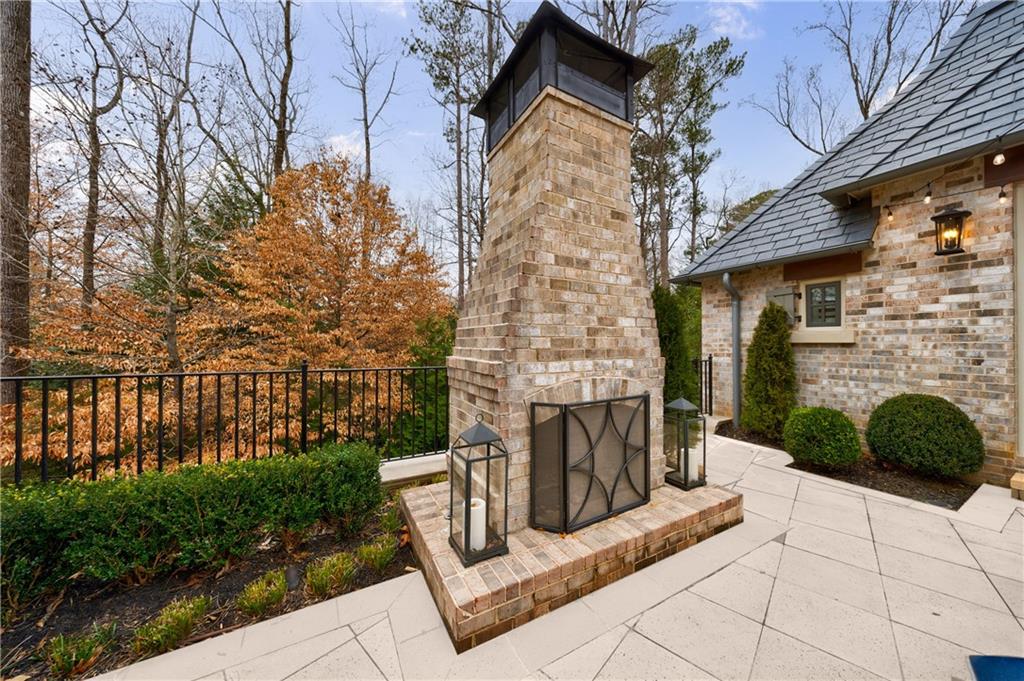 2133 Marshes Glenn Drive, Norcross, Georgia image 32