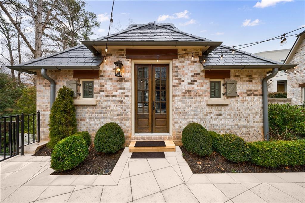 2133 Marshes Glenn Drive, Norcross, Georgia image 34