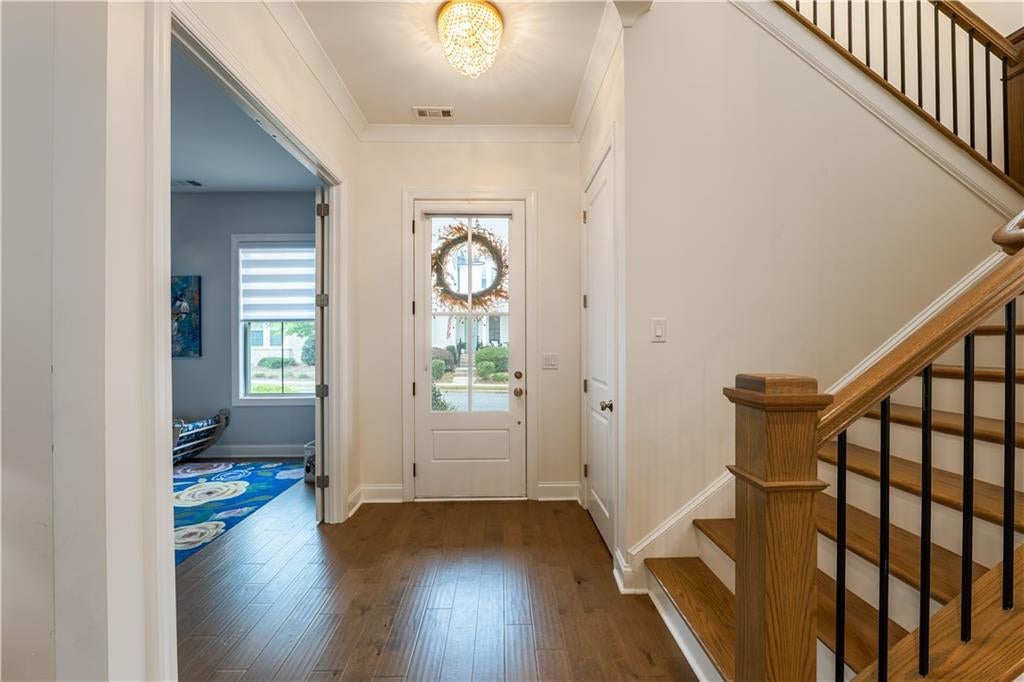 707 Hickory Hollow Walk