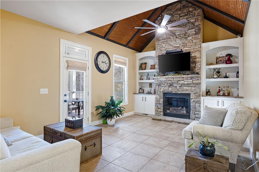 452 Red Mountain Road