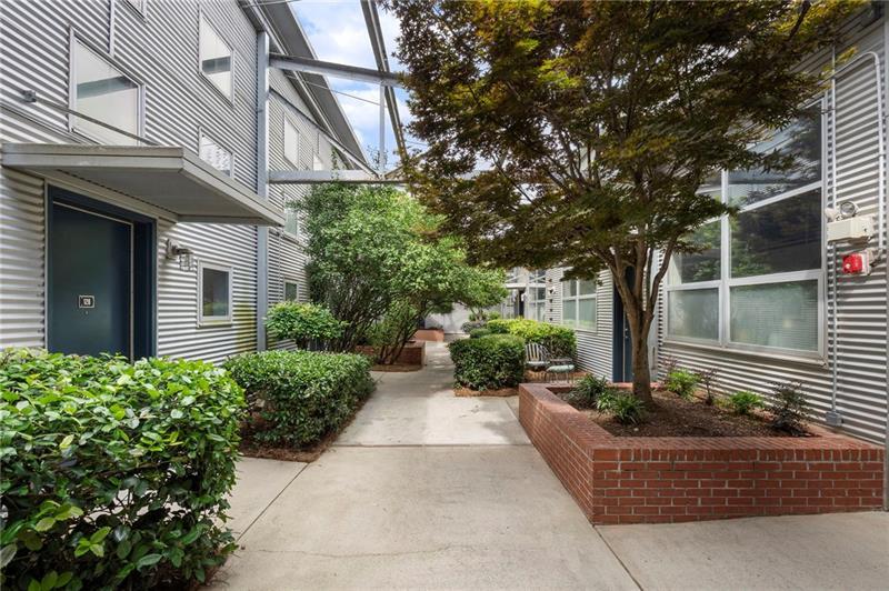 400 Village Parkway 128