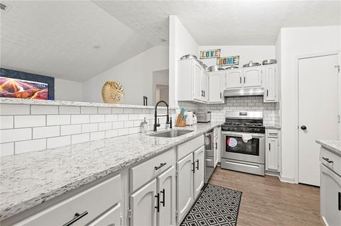 971 Clover Lane Lawrenceville GA 30044