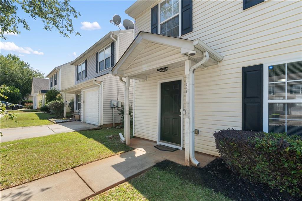 326 Coral Circle