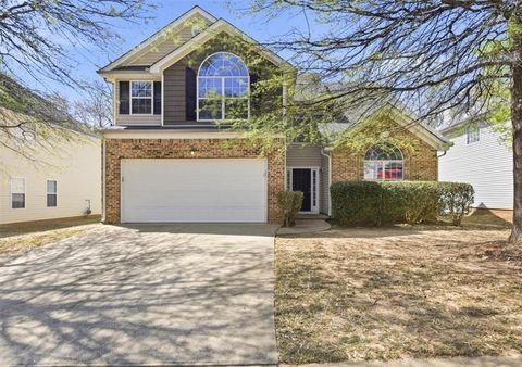 Homes For Sale - 78 Saint Charles Place<br/> Sharpsburg, GA 30277