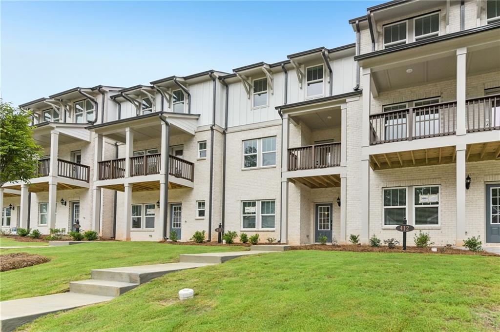 433 Elise Way