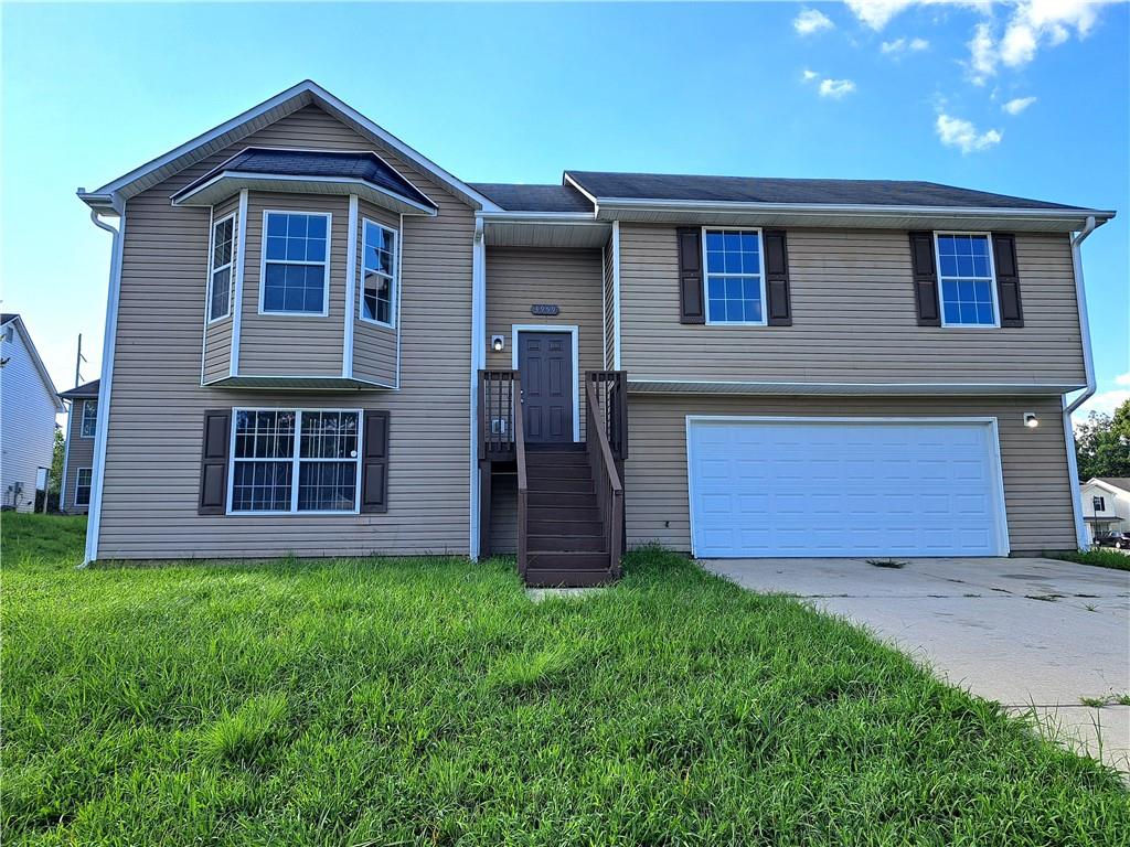 This is a very nice and spacious house with 5 bed rooms and 3 baths. Featuring a living area with large modern open concept with 15 ft high ceilings, a full size open kitchen with adjacent dining area, and a quiet porch in the back. Boasting a Great Master suite with private master bath. Huge 2 car garage with workshop/storage area. New paint throughout. New Carpet. New Commercial grade Luxury Vinyl Flooring. New Stainless Steel Appliances. Lots of space.
Nice neighborhood. Only a few minutes to shopping, restaurants. Quick access to major express ways. Less than 15 mn to Airport.
Agent is member of owning llc