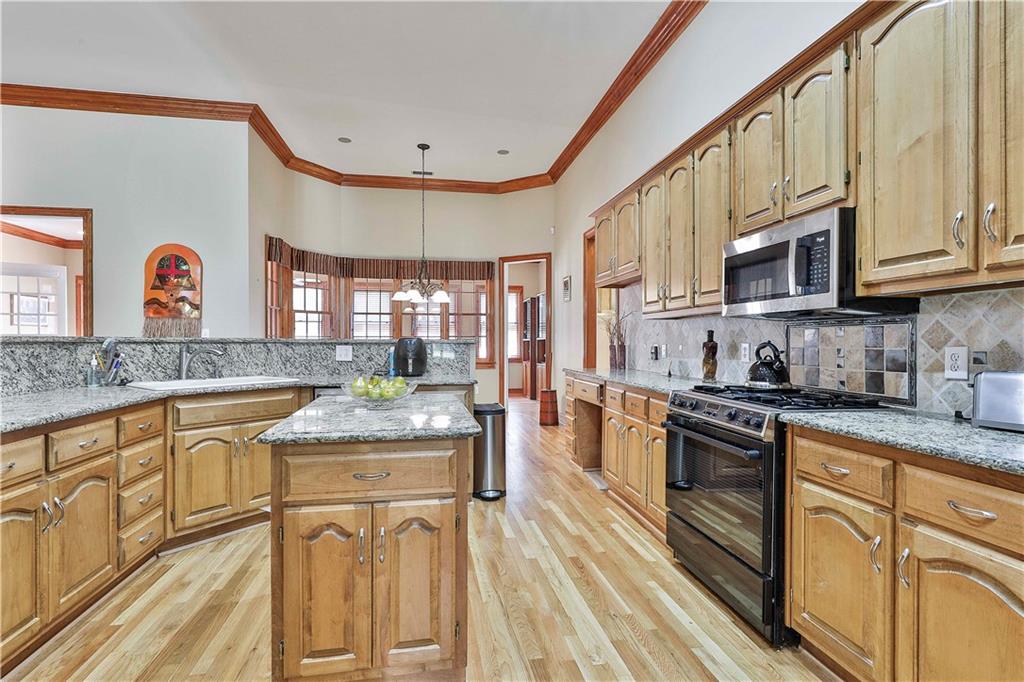 1302 Desoto Falls Court, Atlanta, Georgia image 14