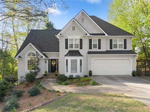 Homes For Sale - 4820 Chesterfield Court<br/> Suwanee, GA 30024