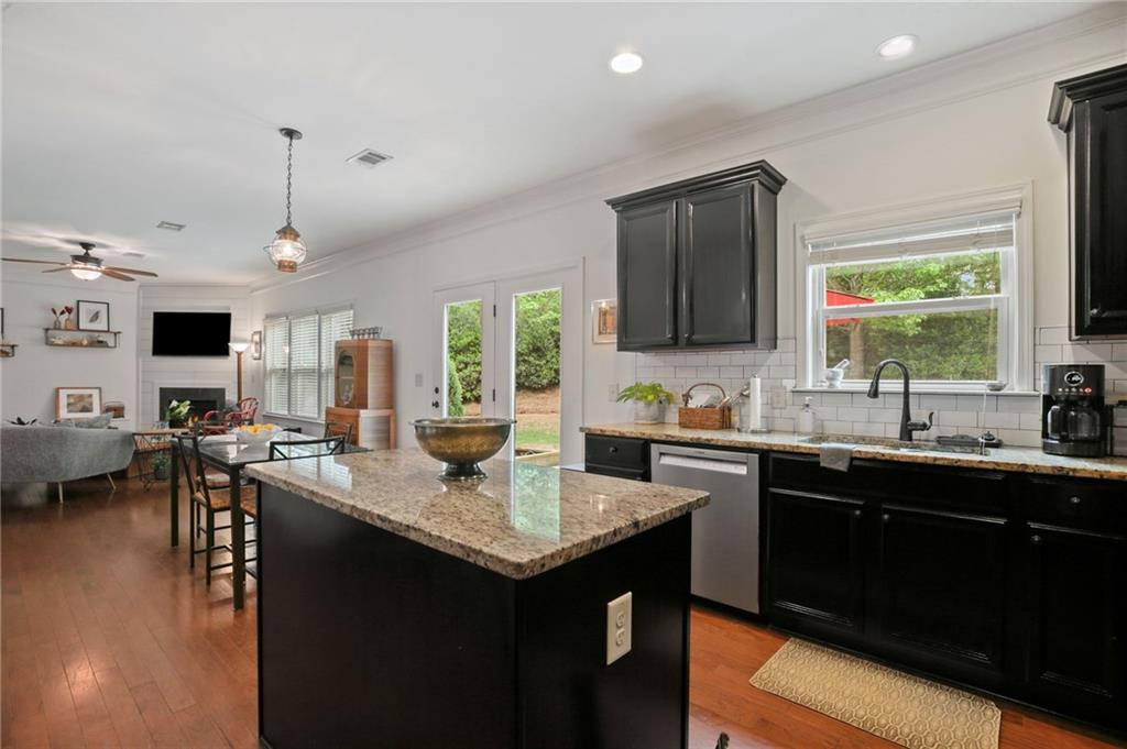5335 Fairmont Glen, Alpharetta, Georgia image 13