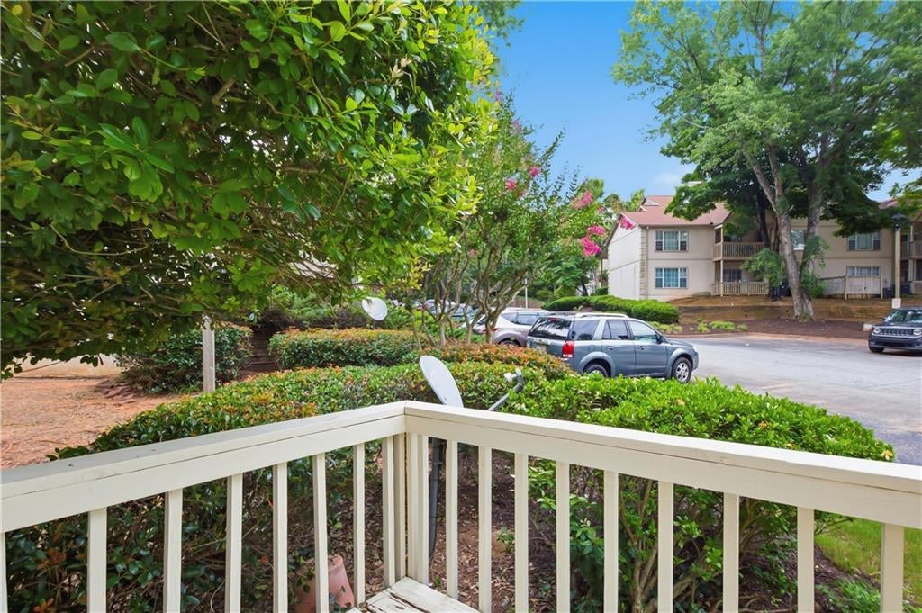 301 Bridge Lane SE 301
