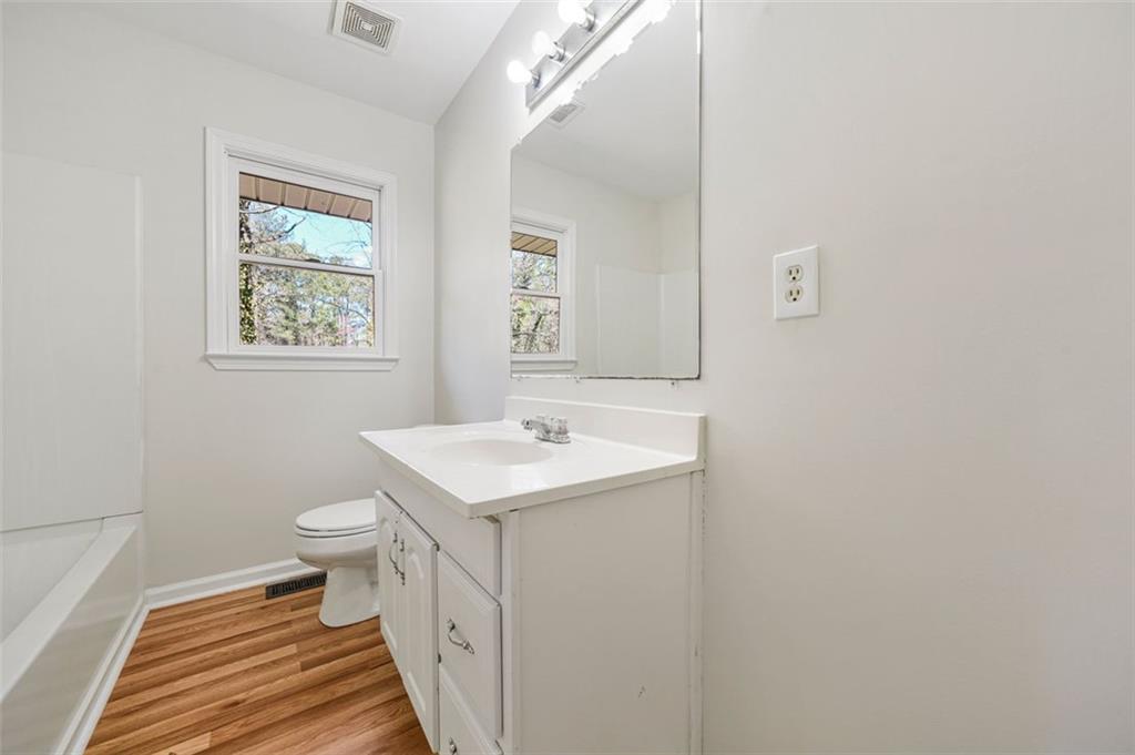 221 Cutbank Court, Atlanta, Georgia image 16