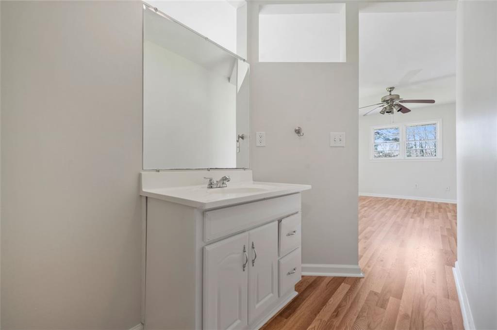 221 Cutbank Court, Atlanta, Georgia image 29