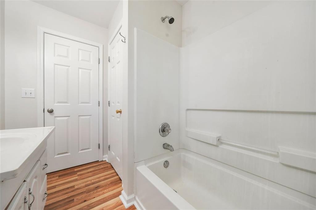 221 Cutbank Court, Atlanta, Georgia image 14