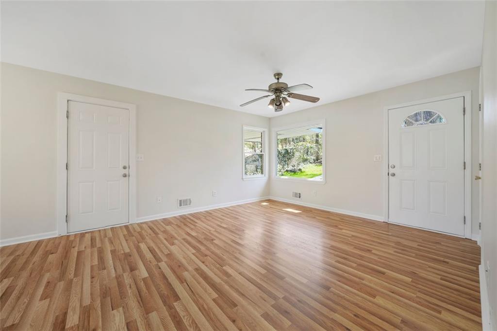 221 Cutbank Court, Atlanta, Georgia image 12