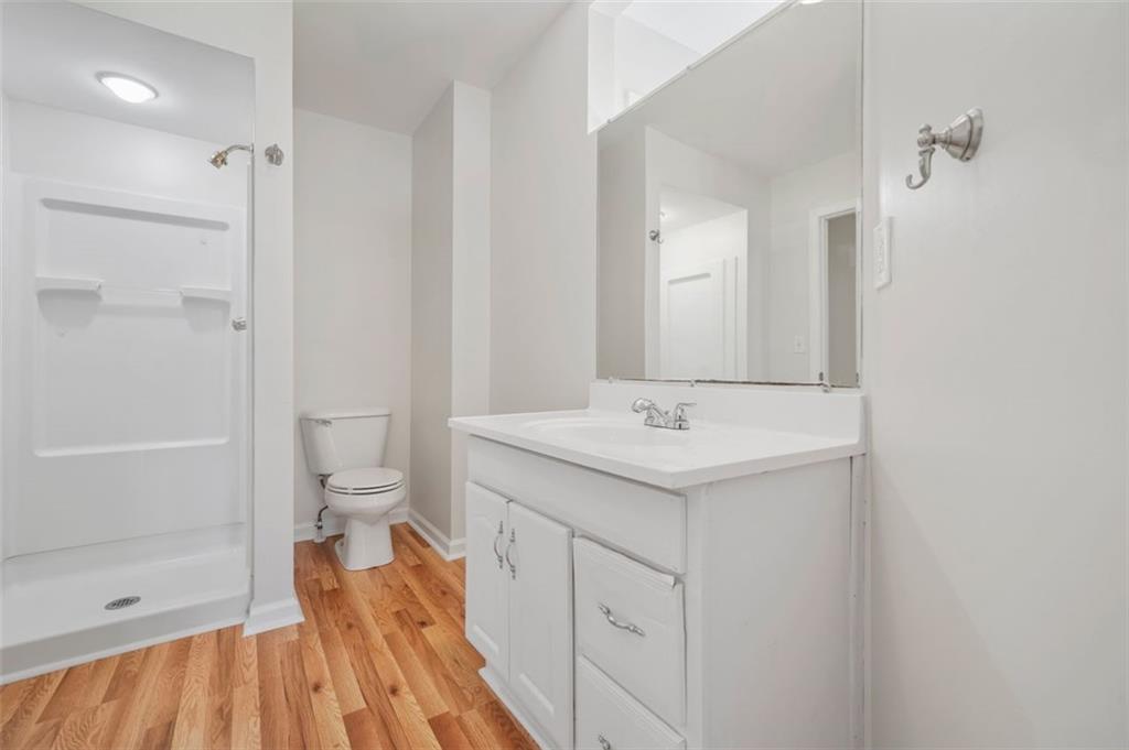 221 Cutbank Court, Atlanta, Georgia image 21