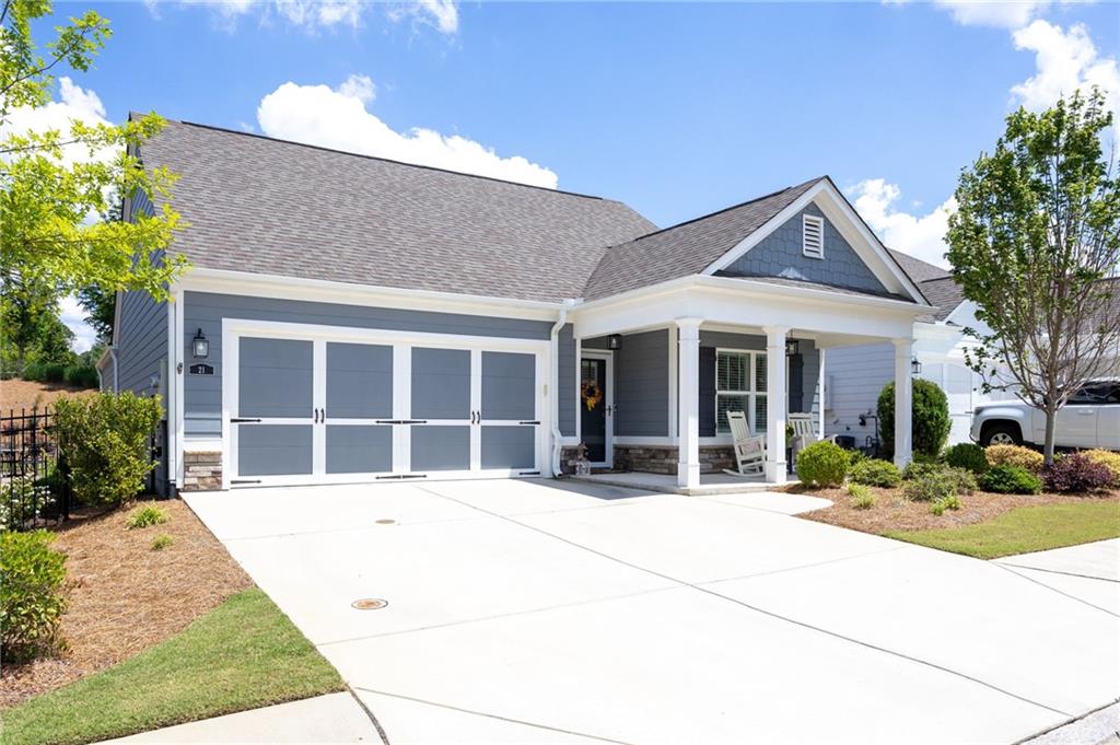 21 Lantern Trace