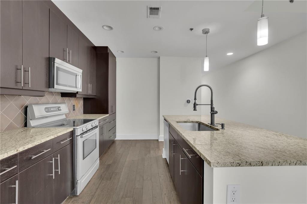 1080 Peachtree Street NE 804
