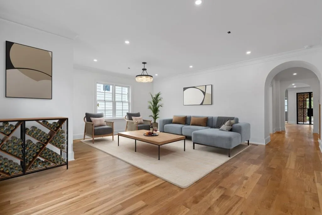 Atlanta, Georgia 30305, United States, 4 Bedrooms Bedrooms, ,5 BathroomsBathrooms,Residential,Active,83524