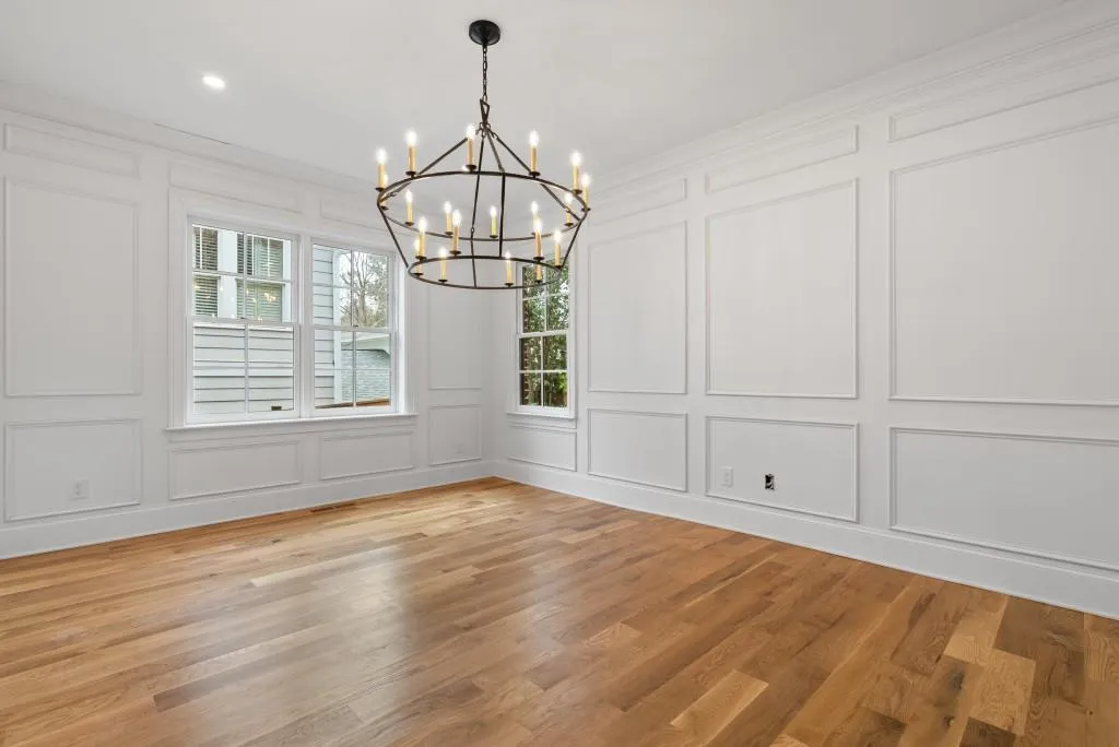 Atlanta, Georgia 30305, United States, 4 Bedrooms Bedrooms, ,5 BathroomsBathrooms,Residential,Active,83524