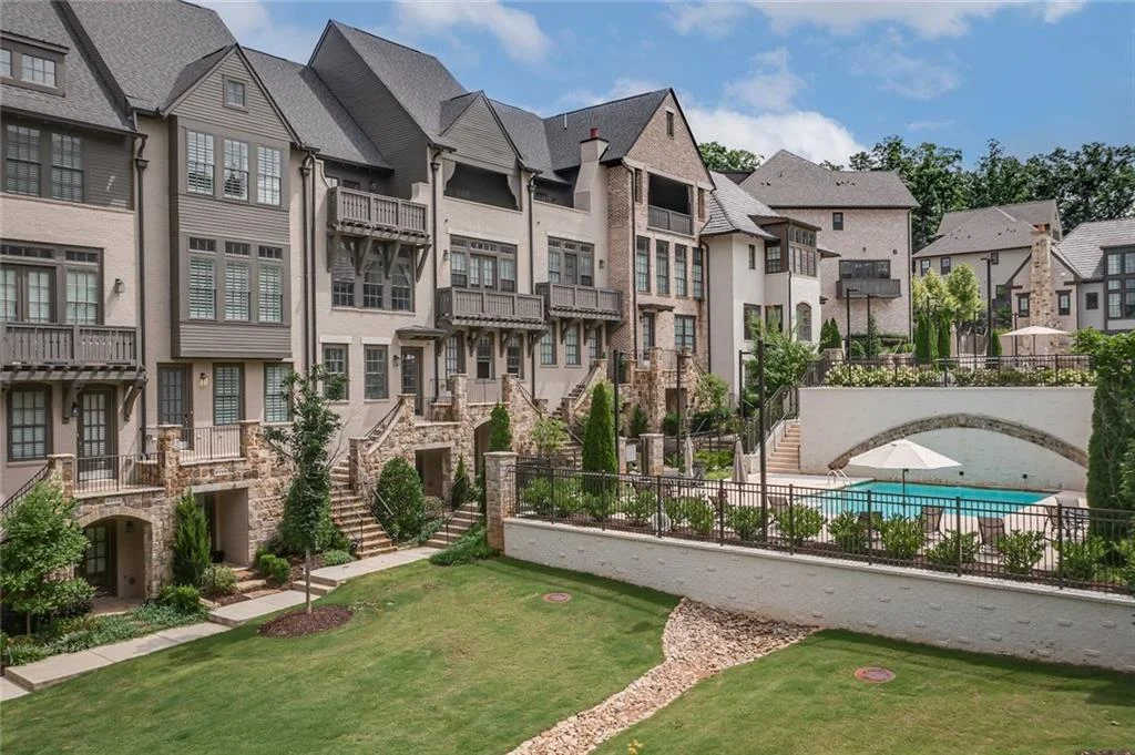 6719 Encore Boulevard, Sandy Springs, GA, 30328
