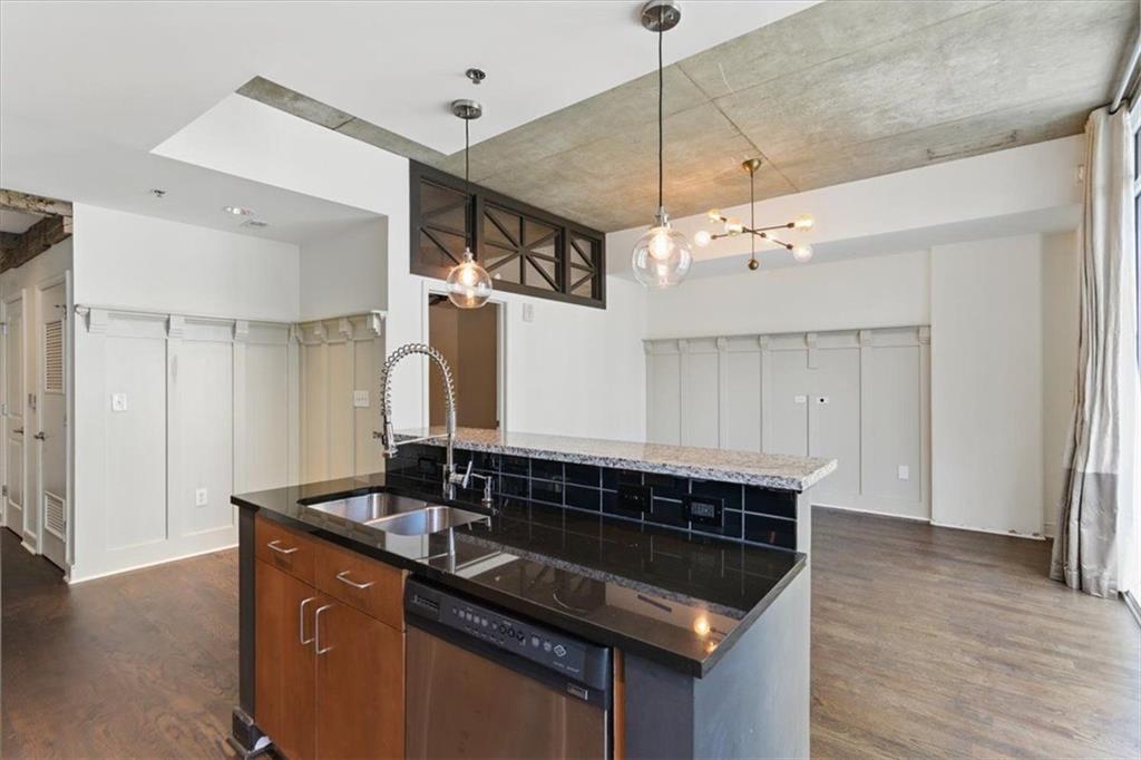 44 Peachtree Place NW 1728