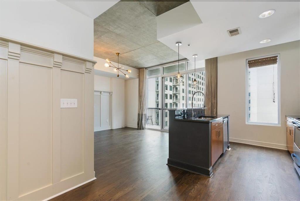 44 Peachtree Place NW 1728