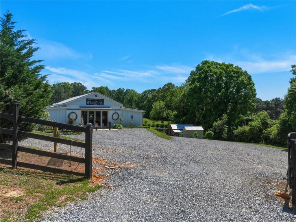 2317 Hwy 382