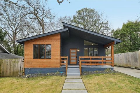 Photo of 1074 Astor Avenue SW, Atlanta, GA 30310 (MLS # 7709696)